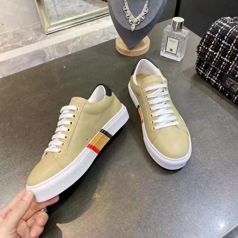 Burberry Low Shoes